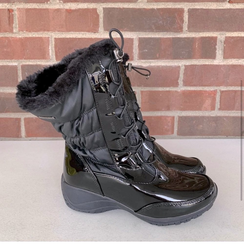 Khombu Bella Waterproof Boots (New in box) - Picture 2 of 7